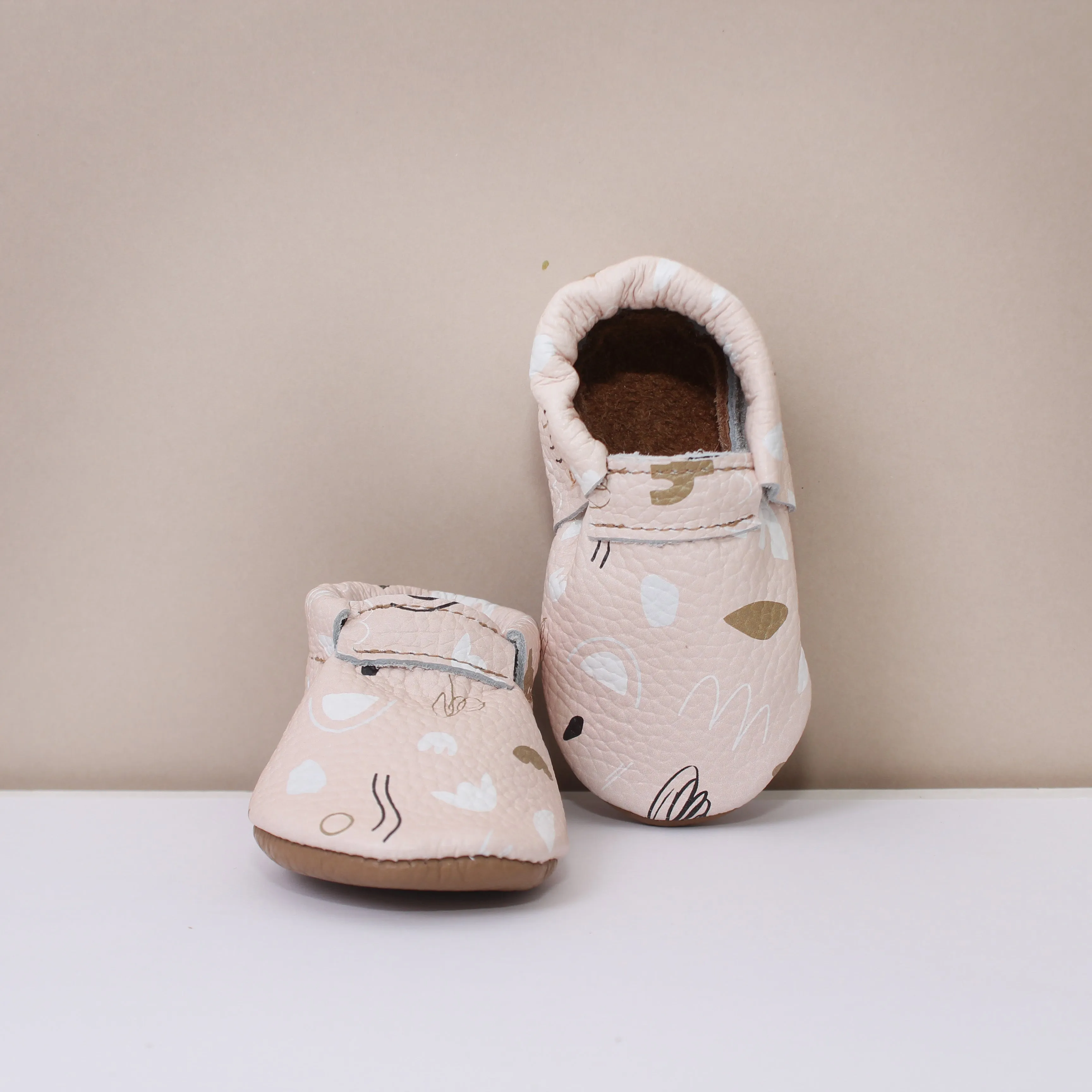Abstract Print Girls Moccasins