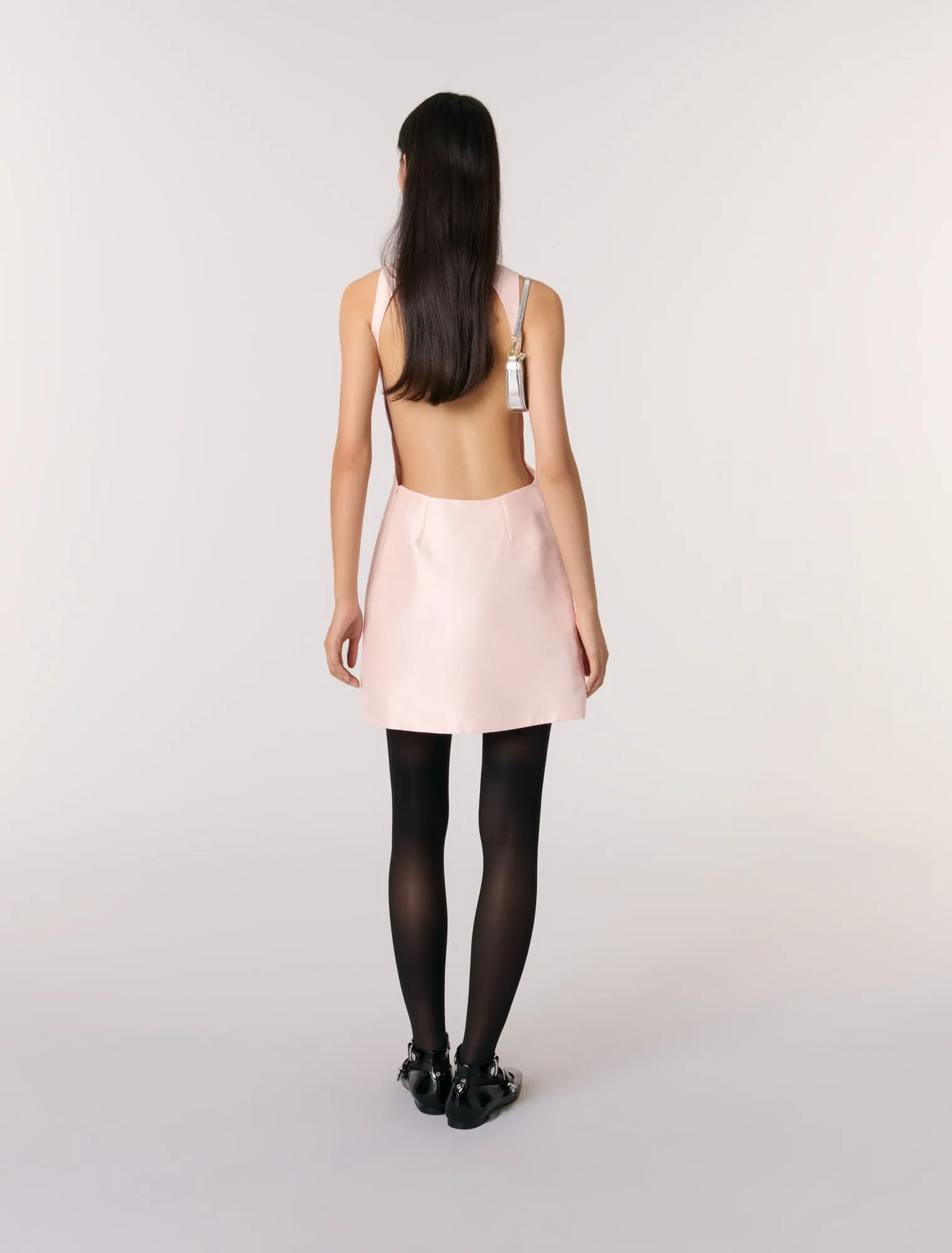 Backless dress