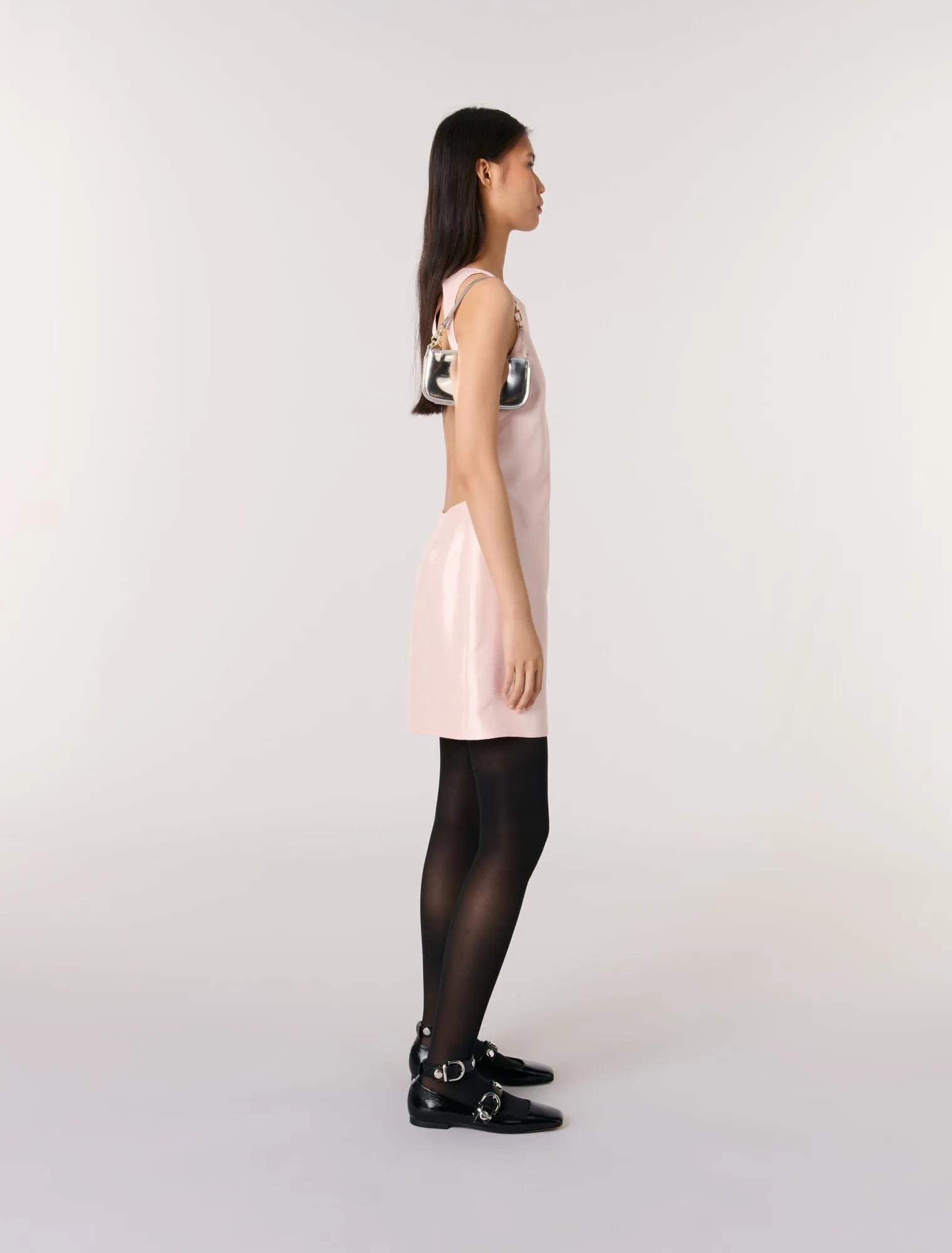 Backless dress