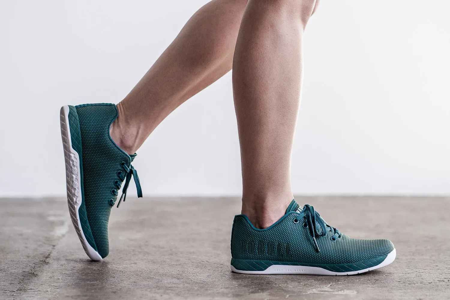DEEP TEAL TRAINER (WOMEN'S)
