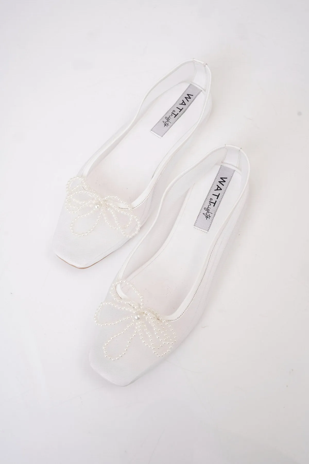 Hydra Flats In White