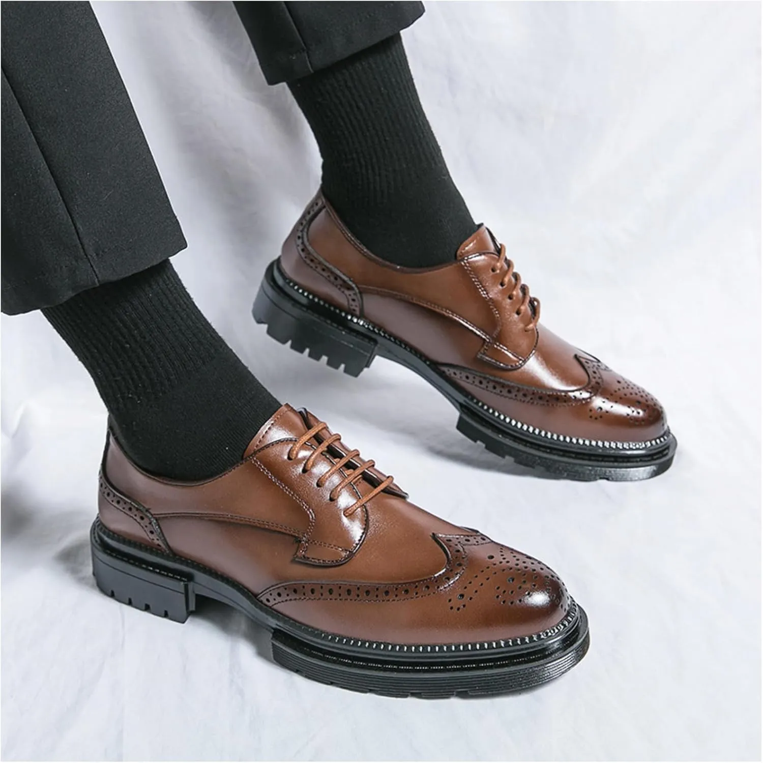 Men's Modern Wingtip Leather Carved Brogue Oxford Shoes Comfortable Round Head Platform Lace Up Height Increasing Dress Shoes for Business Casual Tuxedo Wedding Shoes Groom Shoes