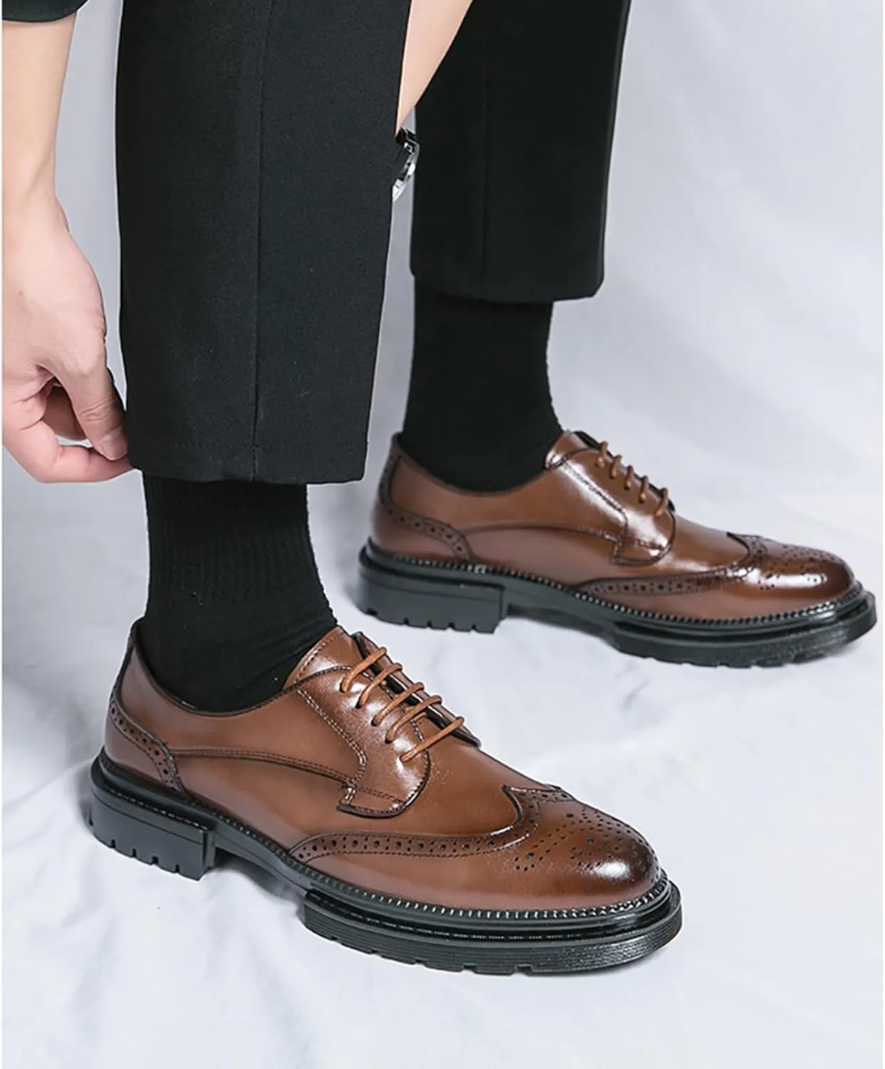 Men's Modern Wingtip Leather Carved Brogue Oxford Shoes Comfortable Round Head Platform Lace Up Height Increasing Dress Shoes for Business Casual Tuxedo Wedding Shoes Groom Shoes