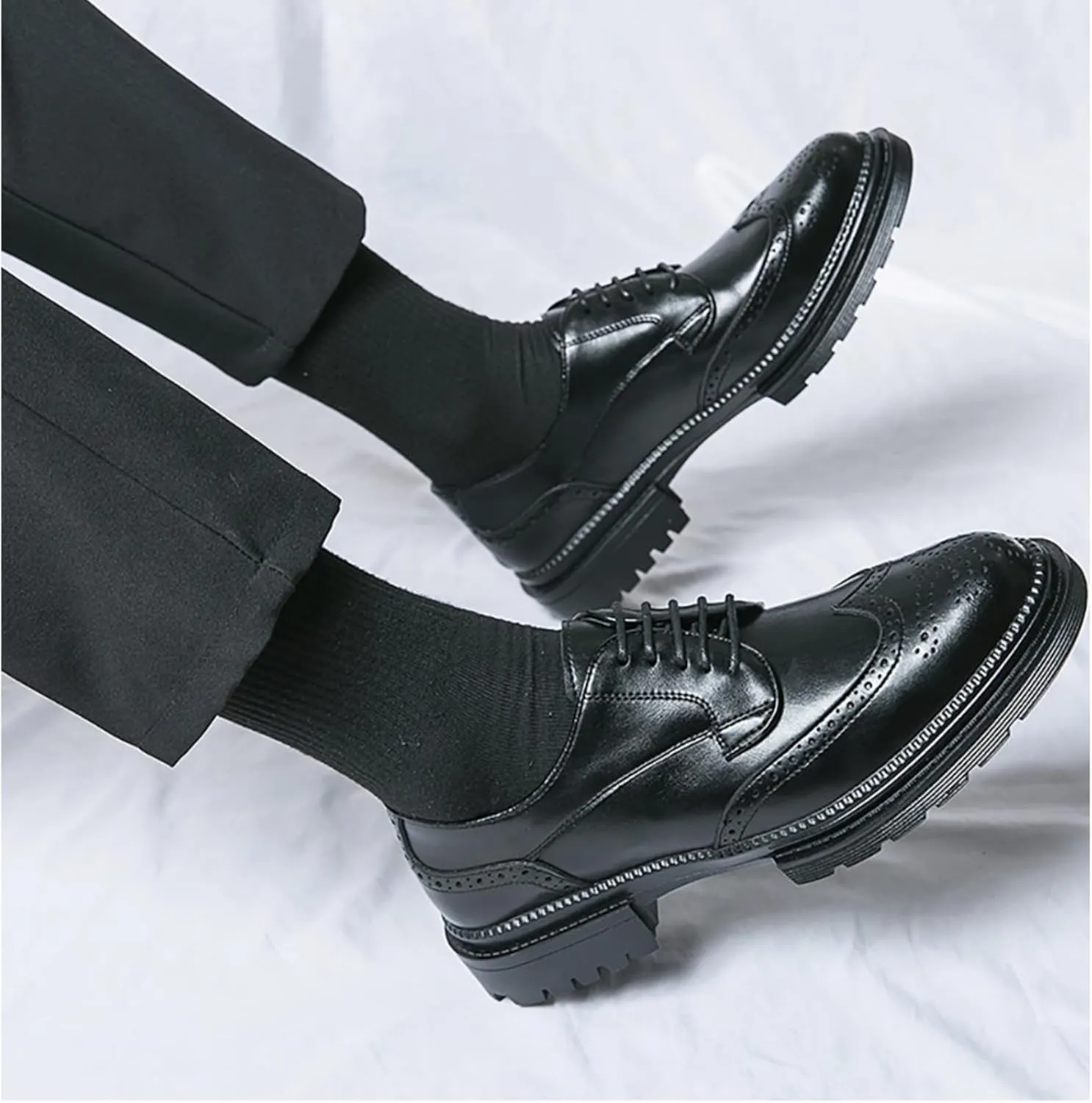 Men's Modern Wingtip Leather Carved Brogue Oxford Shoes Comfortable Round Head Platform Lace Up Height Increasing Dress Shoes for Business Casual Tuxedo Wedding Shoes Groom Shoes