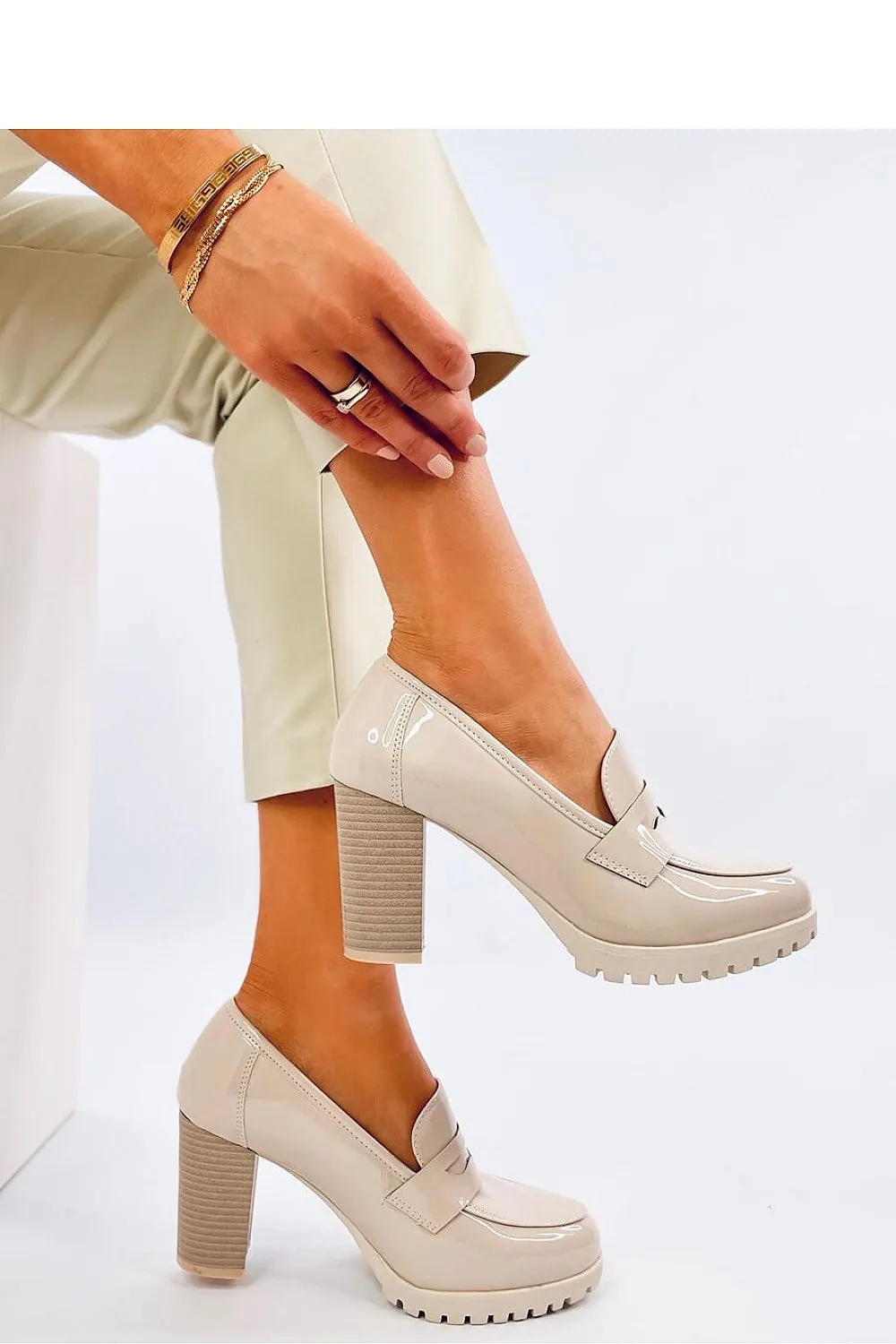Platform pumps model 193307 Inello