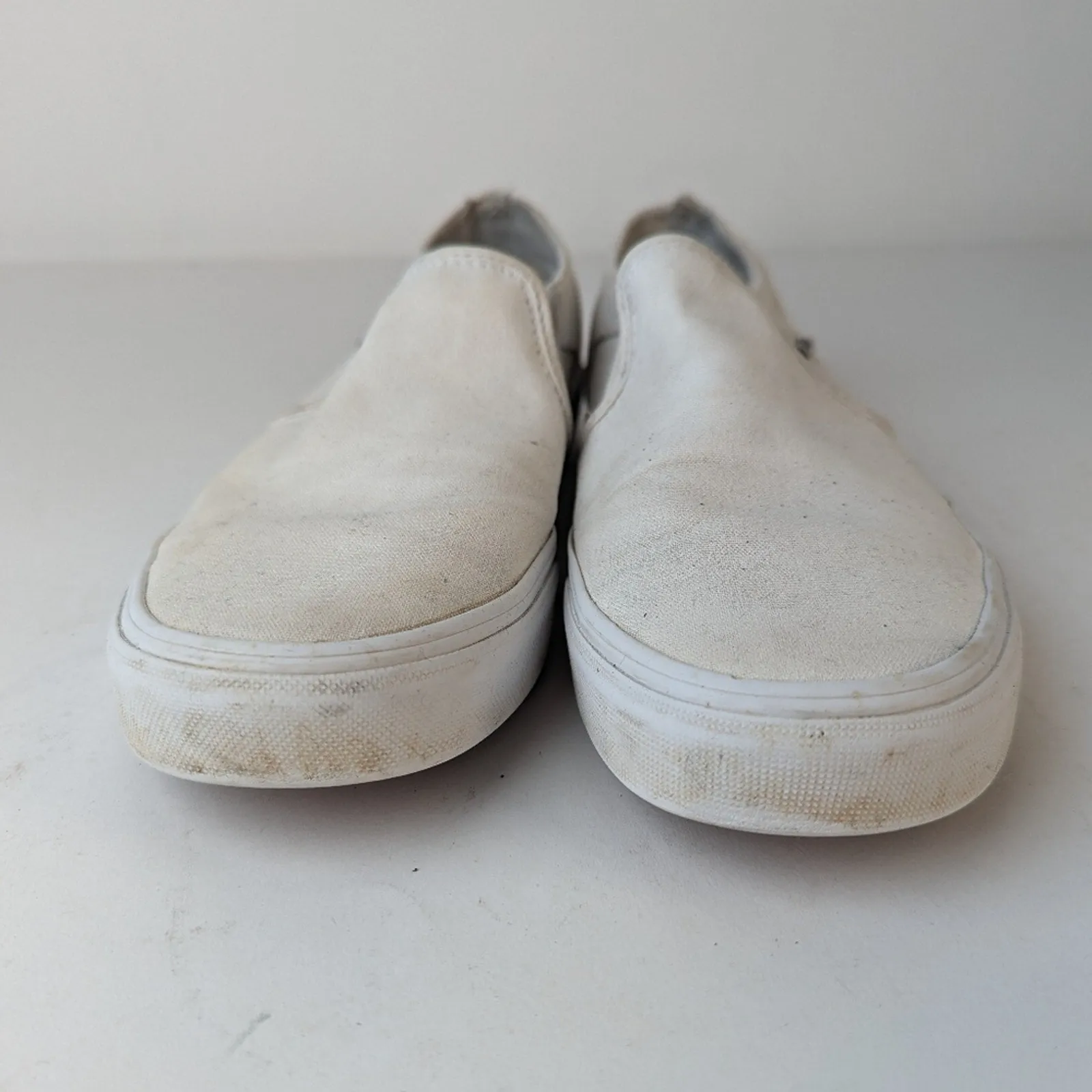 Vans Asher Women's Slip-On Sneaker